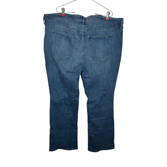 Old Navy Women's Jeans Mid-Rise Wow Bootcut Straight Fit Medium Wash Sz. 24 NWT - Picture 7 of 11